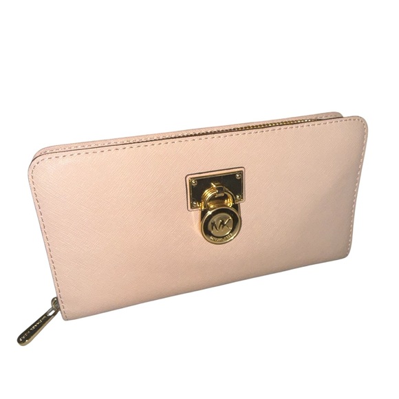 Michael Kors MK Hamilton Traveler Full Size Leather Zip Around Wallet 8” x 4” - Picture 2 of 14